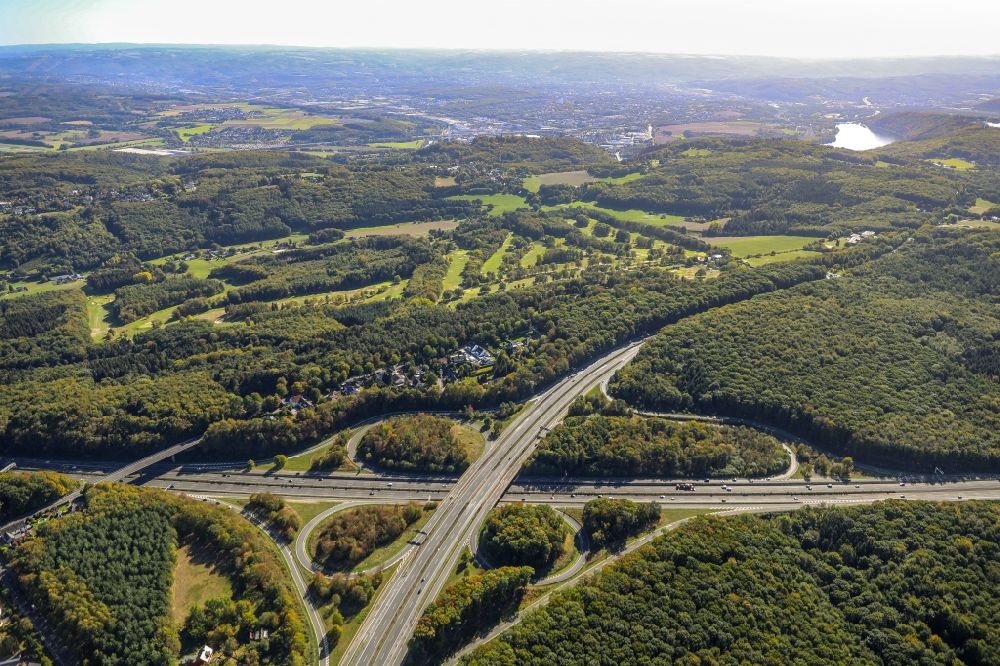 Luftbild Schwerte - Verkehrsführung am Autobahnkreuz der BAB A1 und der A45 in Schwerte im Bundesland Nordrhein-Westfalen, Deutschland