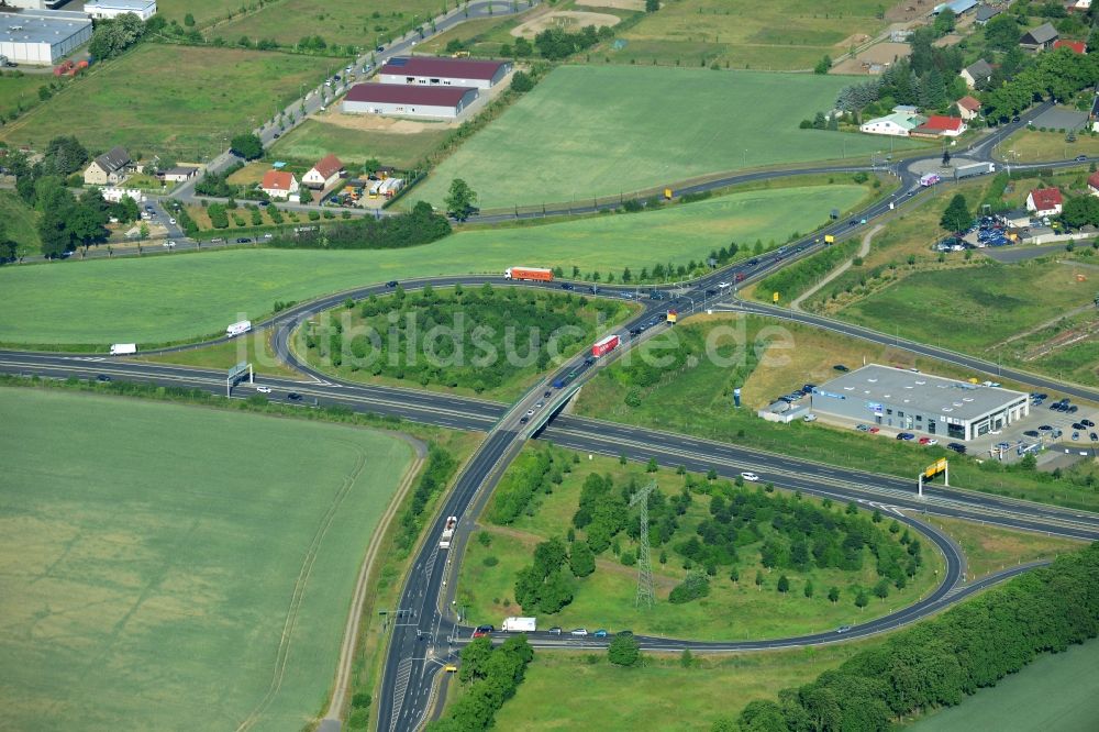 Luftbild Blankenfelde-Mahlow - Verkehrsführung Verlauf der Bundesstraße B96 und der Landesstraße L40 im Bereich einer Kreuzung in Blankenfelde-Mahlow im Bundesland Brandenburg