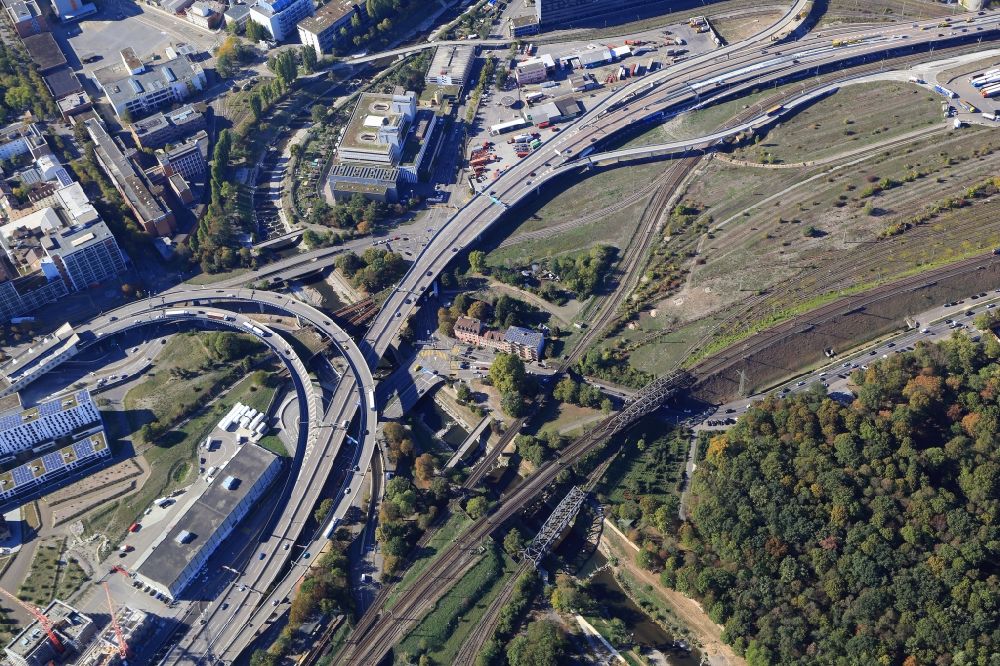 Luftbild Basel - Verkehrsknotenpunkt und Brückenbauwerke entlang der Wiese in Basel, Schweiz