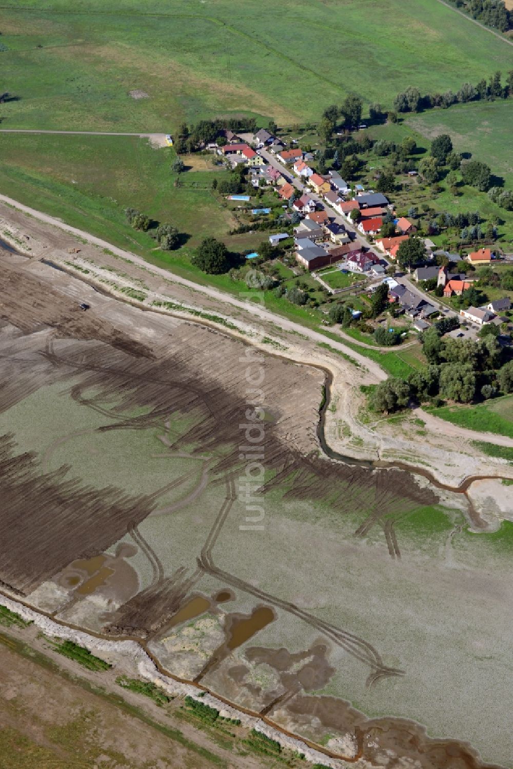Luftaufnahme Möser OT Lostau - Verlandete Lostauer Alte Elbe in Möser im Bundesland Sachsen-Anhalt