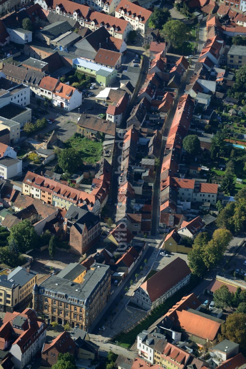 Luftbild Sangerhausen - Verlauf der Hospitalstraße mit historischen Gebäuden im Stadtzentrum von Sangerhausen im Bundesland Sachsen-Anhalt