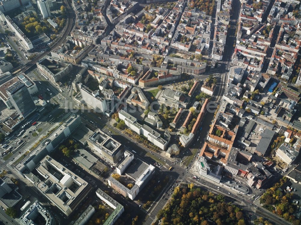 Berlin von oben - Verlauf der Torstraße im Süden des Ortsteils Prenzlauer Berg im Bezirk Pankow in Berlin