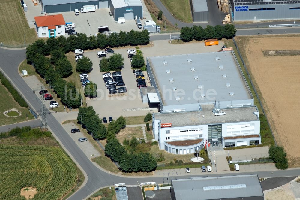 Luftaufnahme Grünsfeld - Verwaltungsgebäude und Bürokomplex der Franke GmbH in der Franke Str. in Grünsfeld im Bundesland Baden-Württemberg, Deutschland