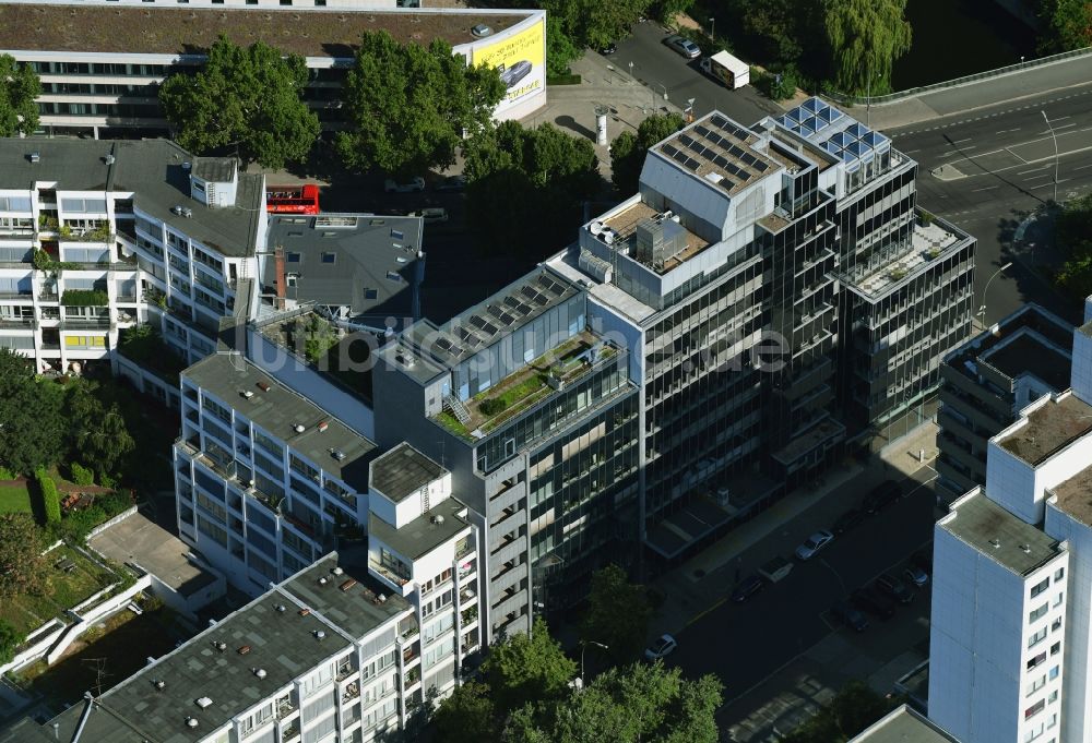 Berlin von oben - Verwaltungsgebäude des Finanzdienstleistungs- Unternehmens Berlin Hyp AG im Ortsteil Tiergarten in Berlin, Deutschland