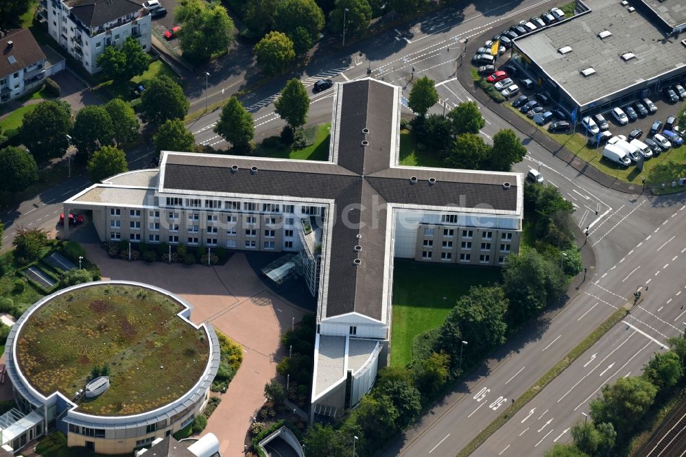 Bonn von oben - Verwaltungsgebäude des Finanzdienstleistungs- Unternehmens KfW im Ortsteil Bad Godesberg in Bonn im Bundesland Nordrhein-Westfalen, Deutschland