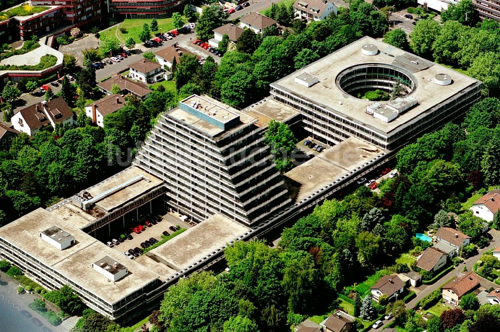 Luftbild Bonn - Verwaltungsgebäude des Finanzdienstleistungs- Unternehmens Postbank Leasing GmbH im Ortsteil Plittersdorf in Bonn im Bundesland Nordrhein-Westfalen, Deutschland
