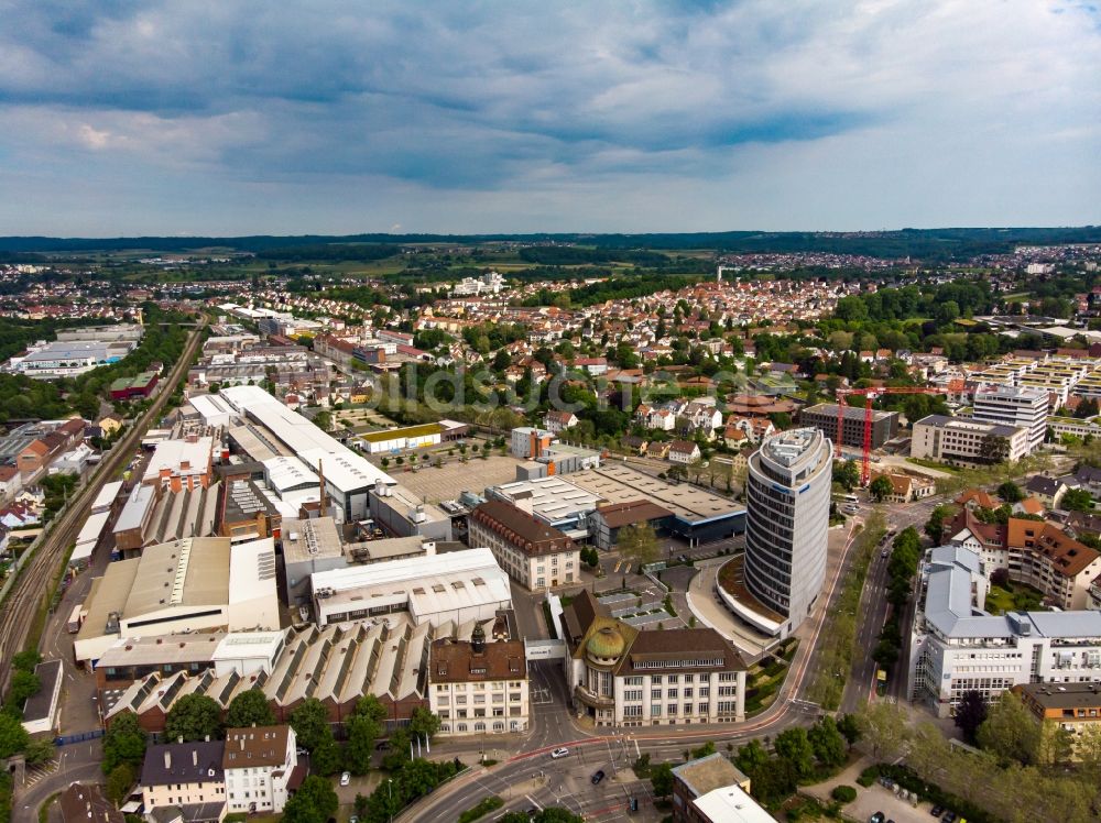 Luftbild Göppingen - Verwaltungsgebäude des Industriegebietes Schuler AG in Göppingen im Bundesland Baden-Württemberg, Deutschland