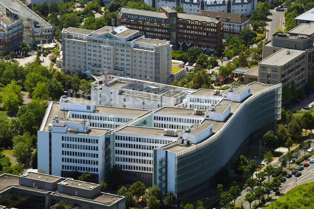 Luftbild Frankfurt am Main - Verwaltungsgebäude der staatlichen Behörde Bundesanstalt für Finanzdienstleistungsaufsicht (BaFin) in Frankfurt am Main im Bundesland Hessen, Deutschland