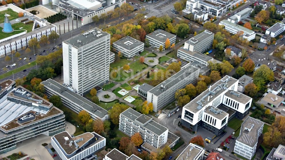 Bonn von oben - Verwaltungsgebäude der staatlichen Behörde Bundesnetzagentur im Tulpenfeld-Hochhaus im Ortsteil Gronau in Bonn im Bundesland Nordrhein-Westfalen, Deutschland