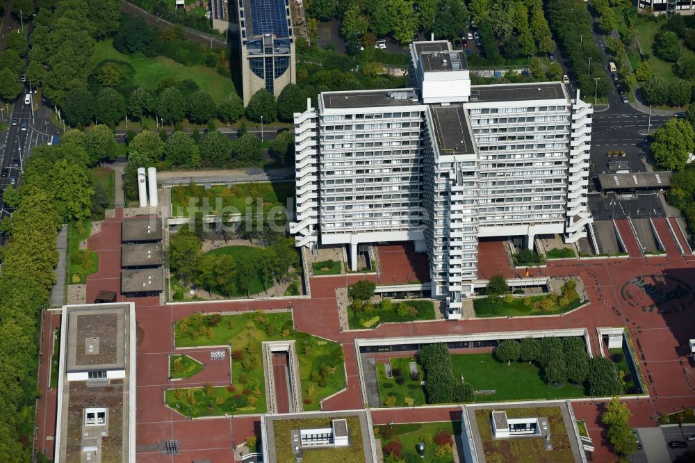 Bonn von oben - Verwaltungsgebäude der staatlichen Behörde Eisenbahn-Bundesamt im Ortsteil Bad Godesberg in Bonn im Bundesland Nordrhein-Westfalen, Deutschland