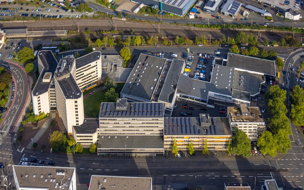 Luftaufnahme Siegen - Verwaltungsgebäude der staatlichen Behörde Finanzamtes Weidenau in Siegen im Bundesland Nordrhein-Westfalen