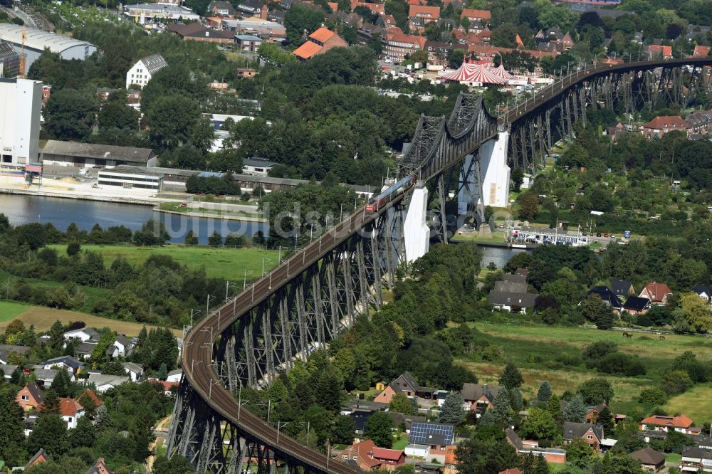 Luftaufnahme Osterrönfeld - Viadukt des Bahn- Brückenbauwerk in Osterrönfeld im Bundesland Schleswig-Holstein