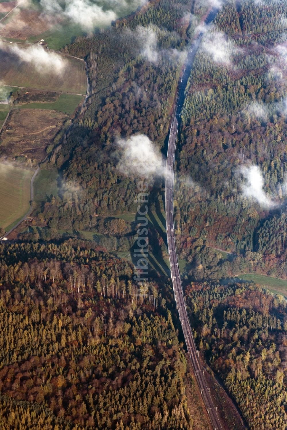Luftaufnahme Schlitz - Viadukt des Bahn- Brückenbauwerk Rombachtalbrücke in Schlitz im Bundesland Hessen, Deutschland