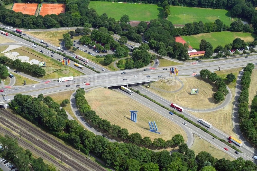 Luftbild Karlsruhe - Viadukt der Schnellstraße Ettlinger Allee - Scheidgraben im Ortsteil Weiherfeld - Dammerstock in Karlsruhe im Bundesland Baden-Württemberg, Deutschland