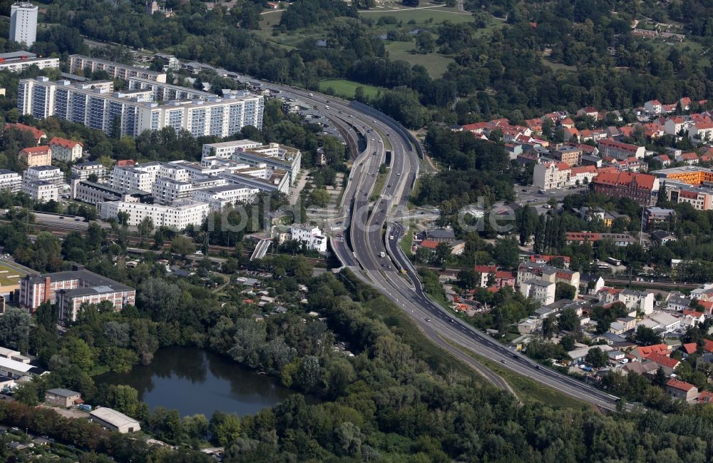 Luftbild Potsdam - Viadukt der Schnellstraße Nuthestraße im Ortsteil Babelsberg Süd in Potsdam im Bundesland Brandenburg, Deutschland