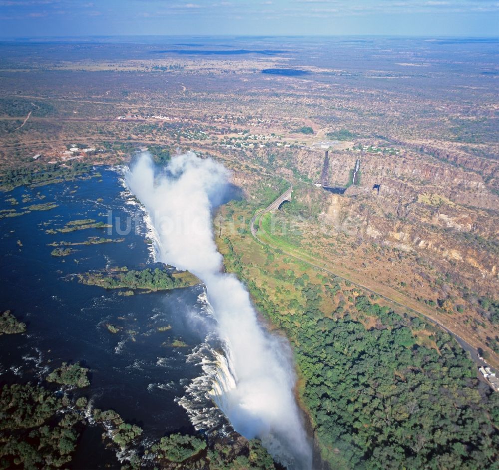 Luftaufnahme Victoria Falls - Victoriafälle in Simbabwe in Afrika