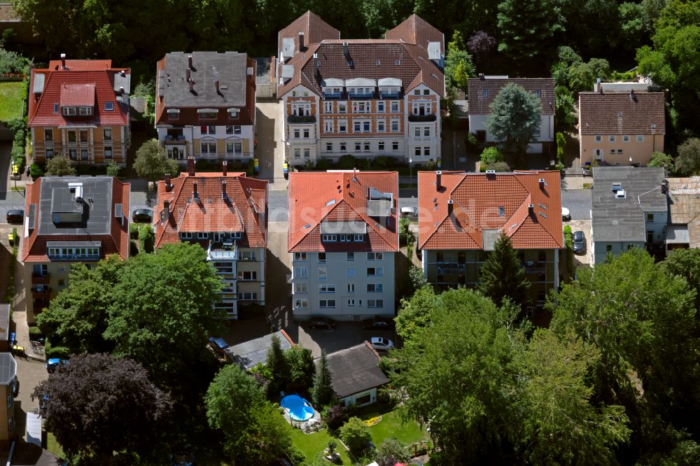 Braunschweig aus der Vogelperspektive: Villa Einfamilienhaus in Braunschweig im Bundesland Niedersachsen, Deutschland