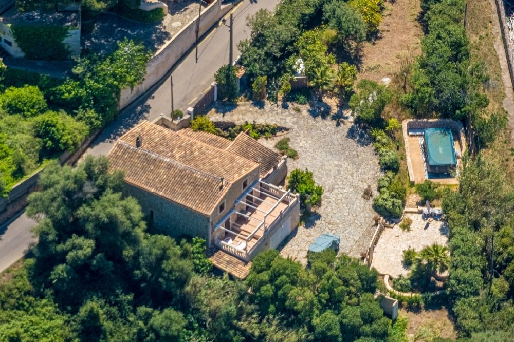 Luftaufnahme Capdepera - Villa Einfamilienhaus Finca Ca'n Bou an der Carrer Major in Capdepera in Islas Baleares, Spanien