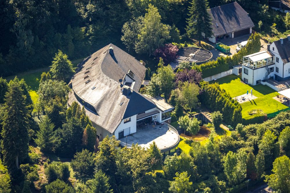 Witten aus der Vogelperspektive: Villa Einfamilienhaus in Witten im Bundesland Nordrhein-Westfalen, Deutschland