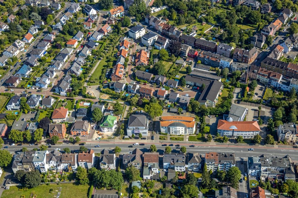 Hamm von oben - Villa im Wohngebiet einer Einfamilienhaus- Siedlung in Hamm im Bundesland Nordrhein-Westfalen, Deutschland