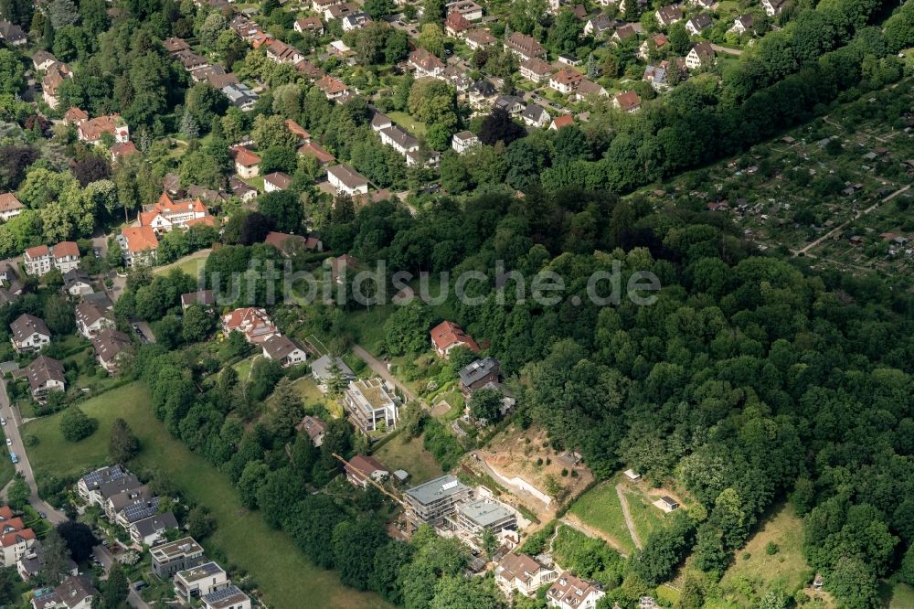 Luftaufnahme Merzhausen - Villa im Wohngebiet einer Einfamilienhaus- Siedlung in Merzhausen im Bundesland Baden-Württemberg, Deutschland