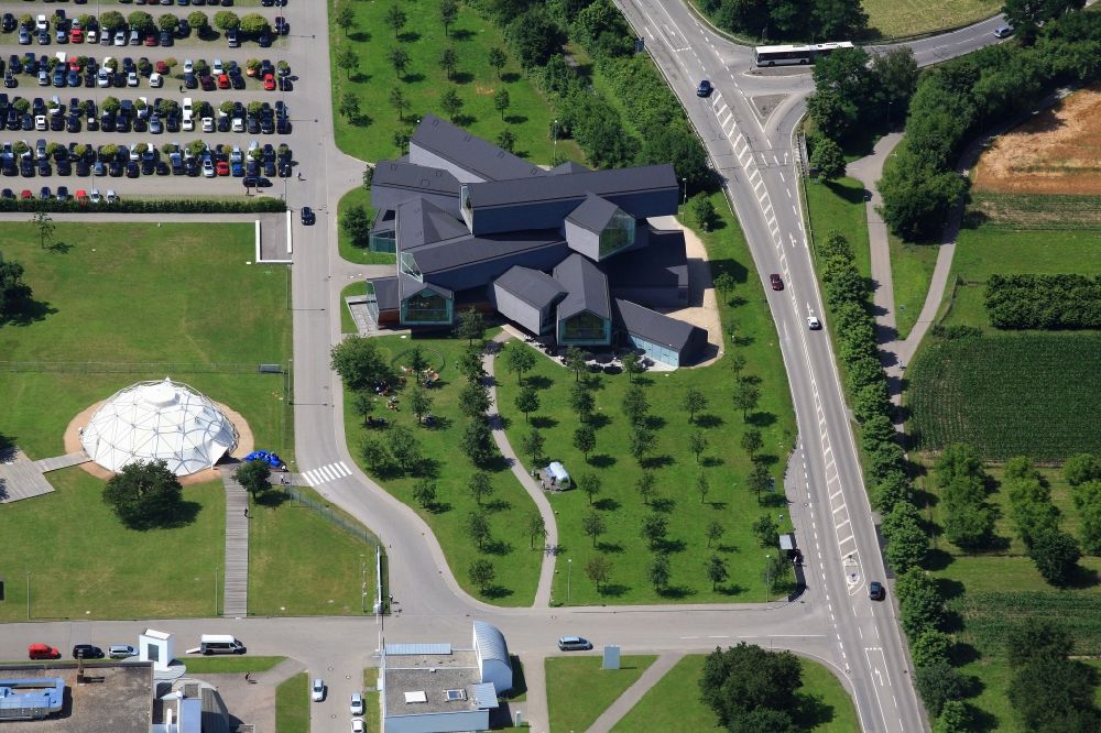 Luftbild Weil am Rhein - VitraHaus auf dem Vitra Campus in Weil am Rhein im Bundesland Baden-Württemberg