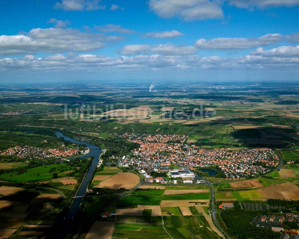 Luftaufnahme Volkach - Volkach und seine Umgebung in Unterfranken im Bundesland Bayern