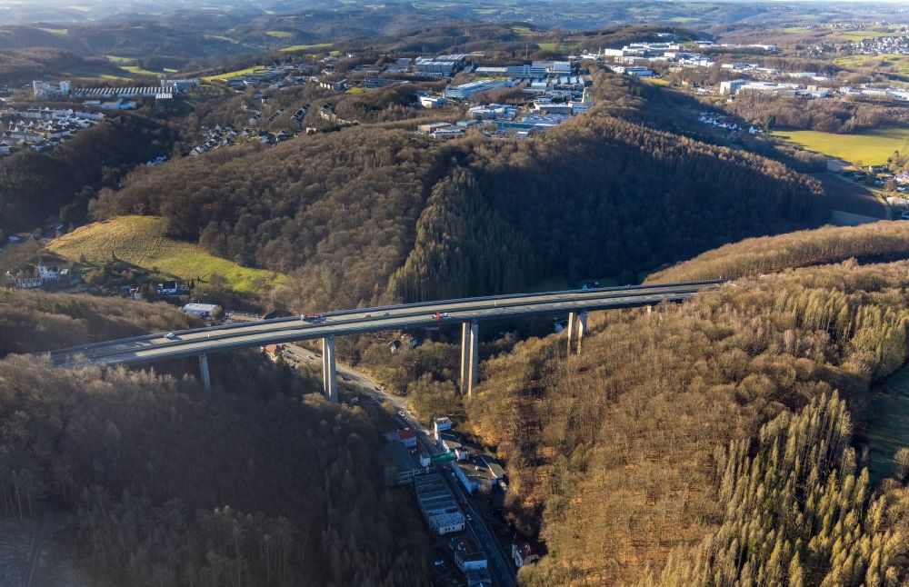 Luftbild Oberrahmede - Vollsperrung des Autobahn- Brückenbauwerk der BAB A45 Talbrücke Rahmede in Oberrahmede im Bundesland Nordrhein-Westfalen, Deutschland