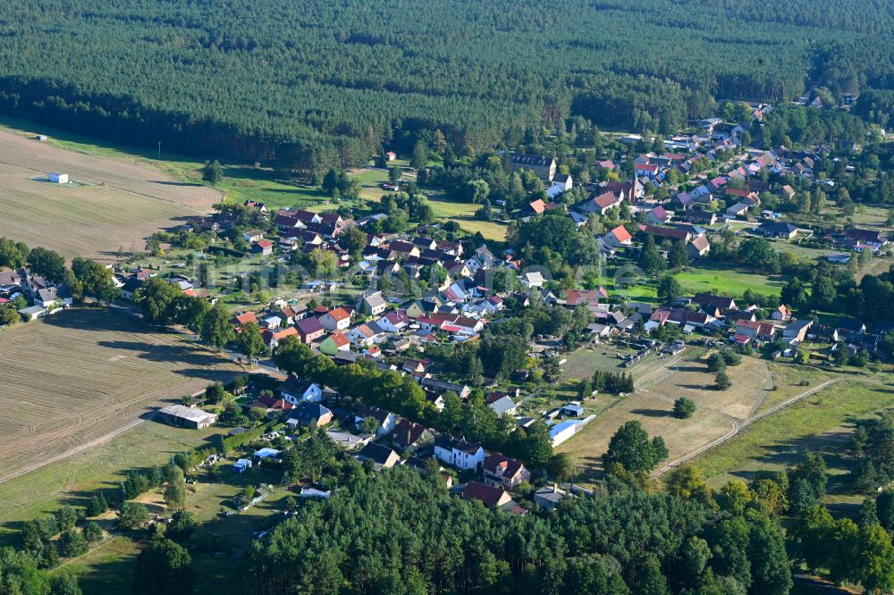 Luftaufnahme Grunewald - Von Wald umgebene Ortsansicht in Grunewald im Bundesland Brandenburg, Deutschland