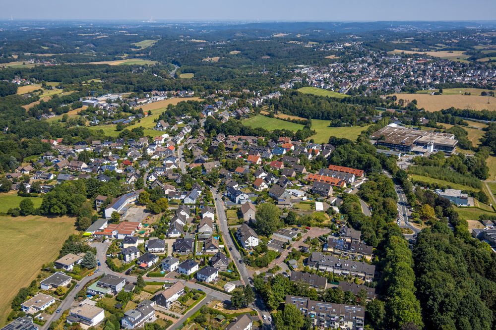 Luftaufnahme Hobeuken - Von Wald umgebene Ortsansicht in Hobeuken im Bundesland Nordrhein-Westfalen, Deutschland