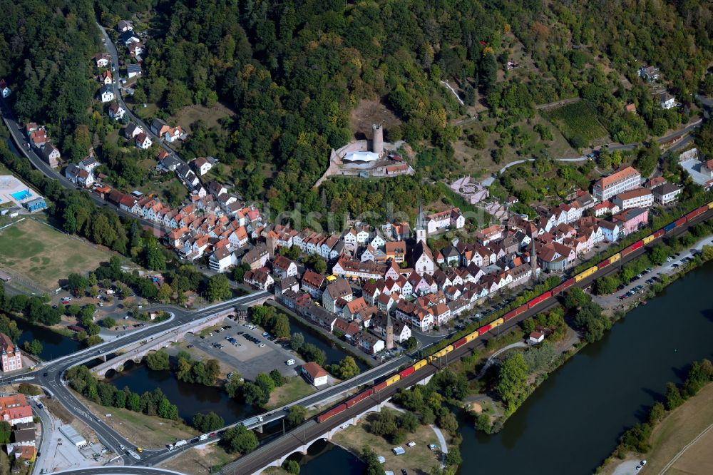 Luftaufnahme Langenprozelten - Von Wald umgebene Ortsansicht in Langenprozelten im Bundesland Bayern, Deutschland