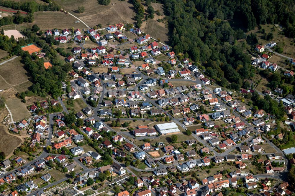 Luftaufnahme Partenstein - Von Wald umgebene Ortsansicht in Partenstein im Bundesland Bayern, Deutschland