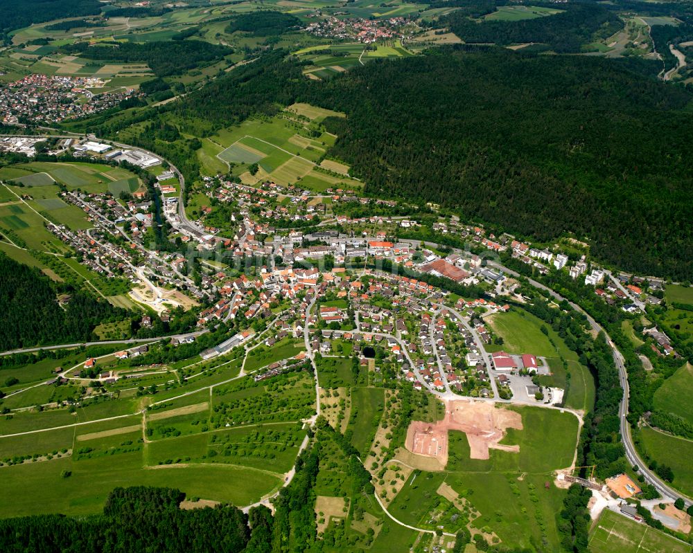 Rohrdorf von oben - Von Wald umgebene Ortsansicht in Rohrdorf im Bundesland Baden-Württemberg, Deutschland