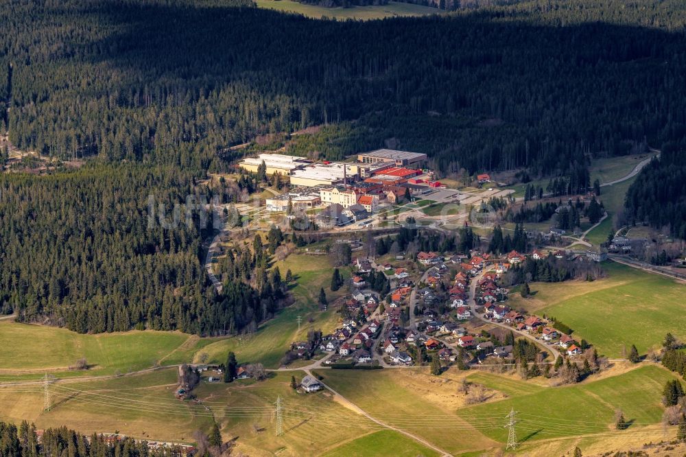 Luftaufnahme Grafenhausen - Von Wald umgebene Ortsansicht Rothaus in Grafenhausen im Bundesland Baden-Württemberg, Deutschland
