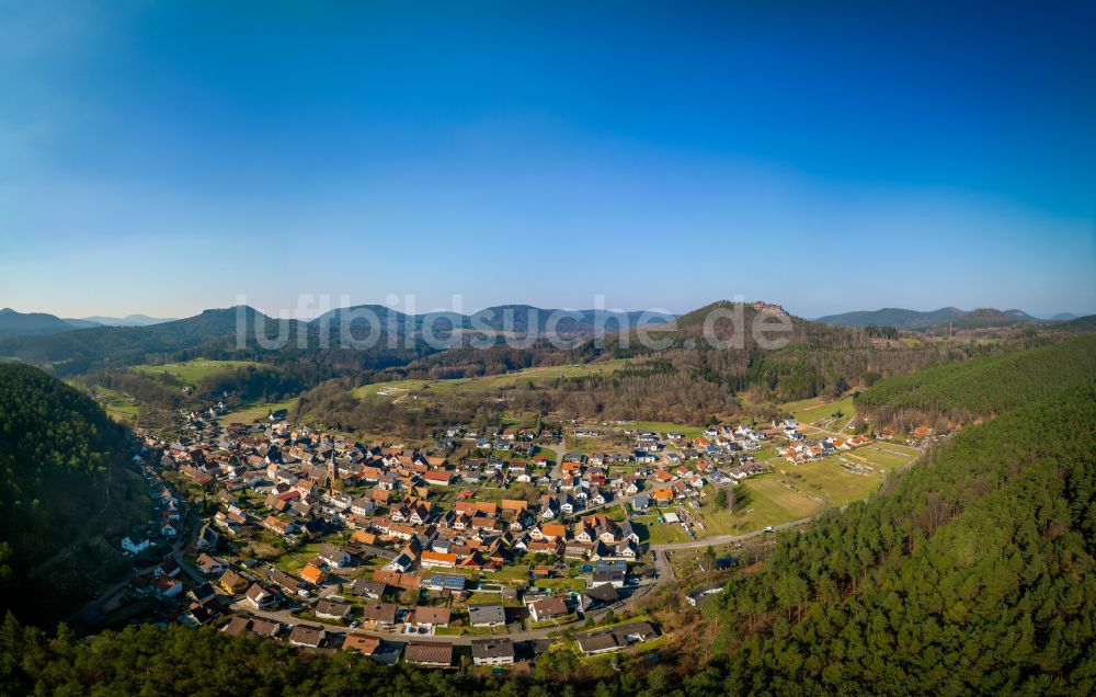 Luftbild Vorderweidenthal - Von Wald umgebene Ortsansicht in Vorderweidenthal im Bundesland Rheinland-Pfalz, Deutschland