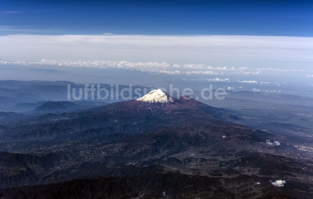 Miguel Hidalgo aus der Vogelperspektive: Vulkan- und Krater- Landschaft des Citlaltepetl in Miguel Hidalgo in Puebla, Mexiko
