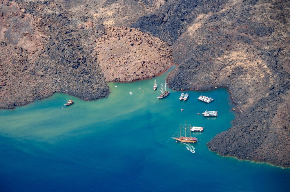 Luftbild Nea Palemi - Vulkaninsel Nea Palemi im Archipel Santorin in Griechenland