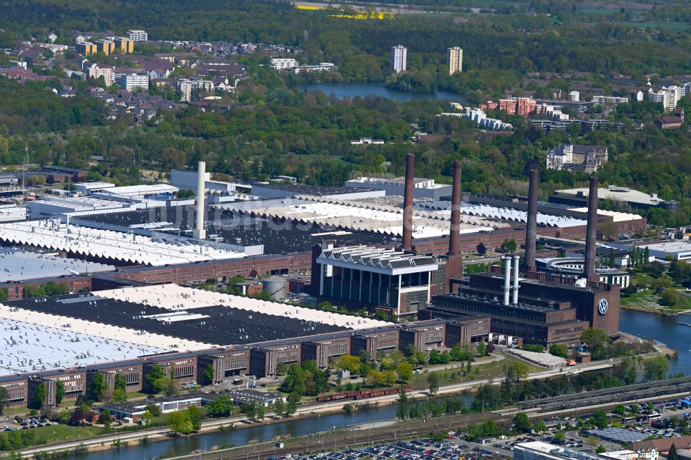 Wolfsburg aus der Vogelperspektive: VW - Werksgelände der Volkswagen AG in Wolfsburg im Bundesland Niedersachsen