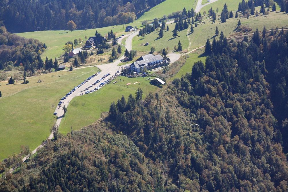 Luftbild Sankt Peter - Wald und Berglandschaft am Gipfel des Kandel in Sankt Peter im Bundesland Baden-Württemberg