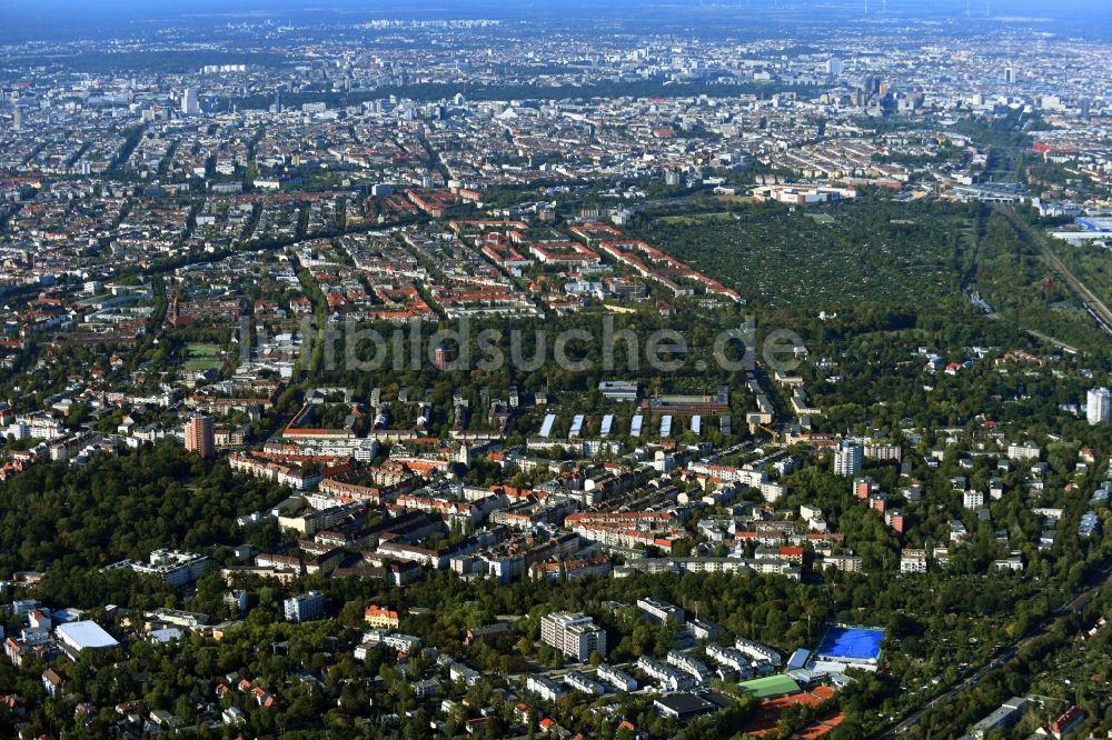 Berlin von oben - Wald- Und Parklandschaft im Stadtgebiet im Ortsteil Steglitz in Berlin, Deutschland