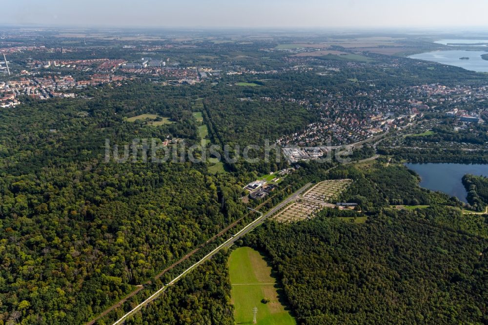 Leipzig von oben - Waldgebiet im Landschaftspark Cospuden in Leipzig im Bundesland Sachsen, Deutschland