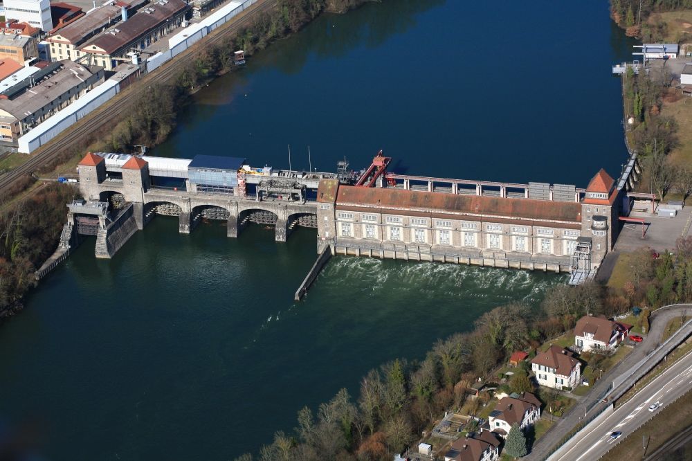 Luftaufnahme Laufenburg - Wasserkraftwerk der Energiedienst Holding AG am Hochrhein in Laufenburg im Bundesland Baden-Württemberg, Deutschland
