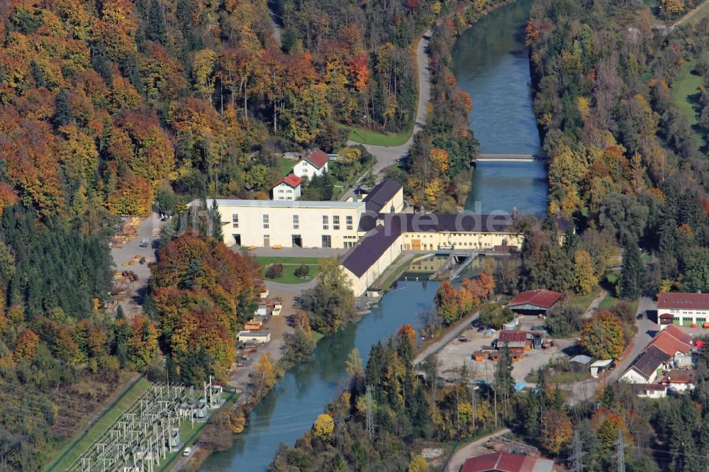 Luftaufnahme Grünwald - Wasserkraftwerk Höllriegelskreuth in Pullach im Isartal im Bundesland Bayern