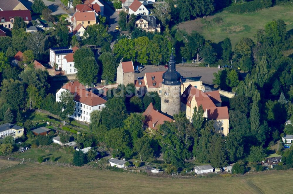 Gommern aus der Vogelperspektive: Wasserschloss Hotel und Gasthof Wasserburg zu Gommern in Gommern im Bundesland Sachsen-Anhalt, Deutschland