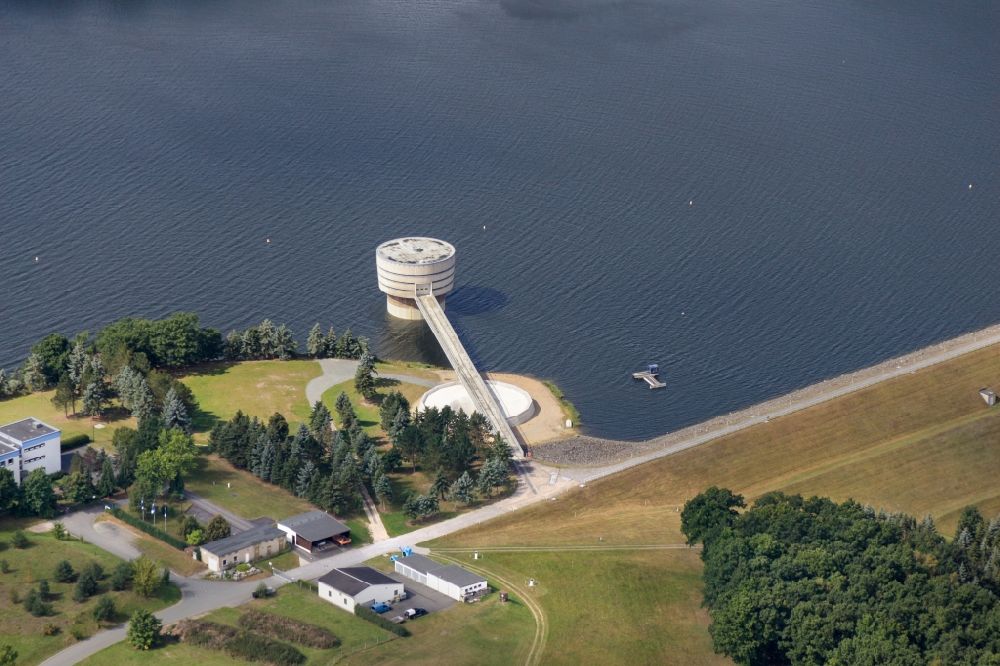 Luftbild Zeulenroda-Triebes - Wasserturm in der Talsperre Zeulenroda Zeulenroda-Triebes im Bundesland Thüringen