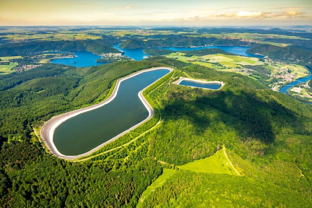 Luftaufnahme Edertal - Wasserwerk - Hochspeicher Anlage in Edertal im Bundesland Hessen, Deutschland