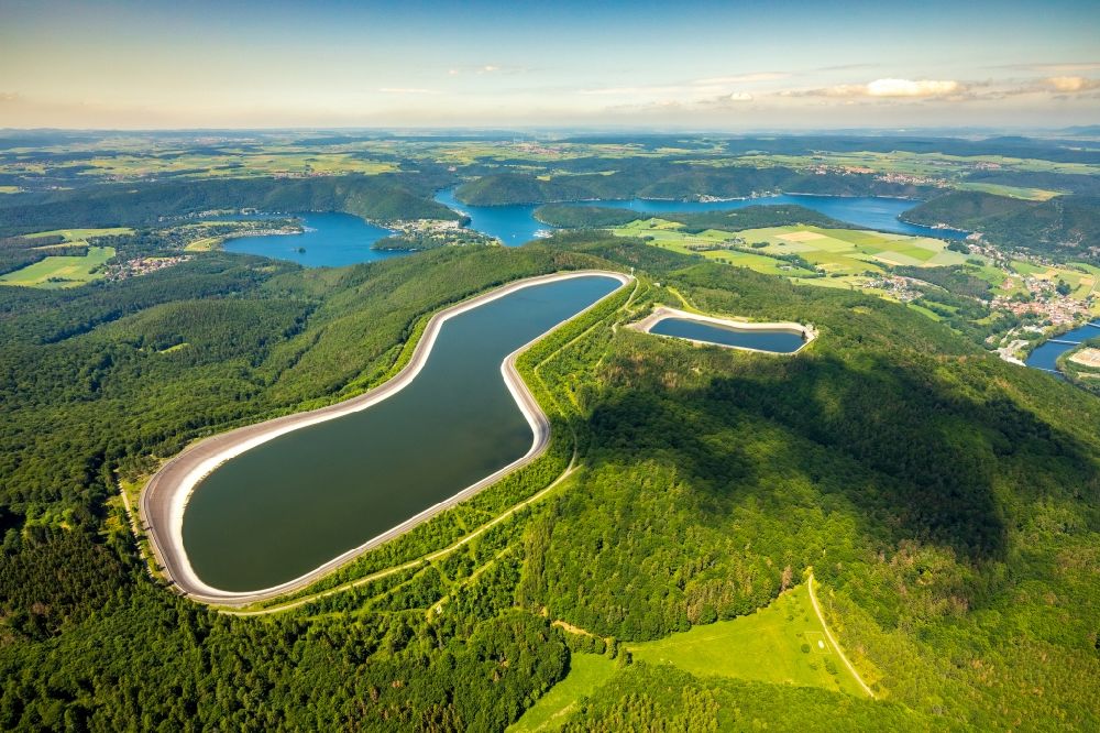 Edertal von oben - Wasserwerk - Hochspeicher Anlage in Edertal im Bundesland Hessen, Deutschland
