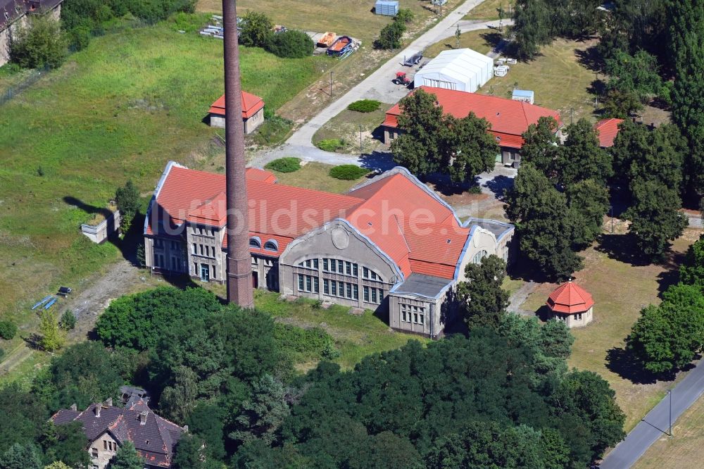 Luftbild Hennigsdorf - Wasserwerk - Hochspeicher Anlage in Hennigsdorf im Bundesland Brandenburg, Deutschland