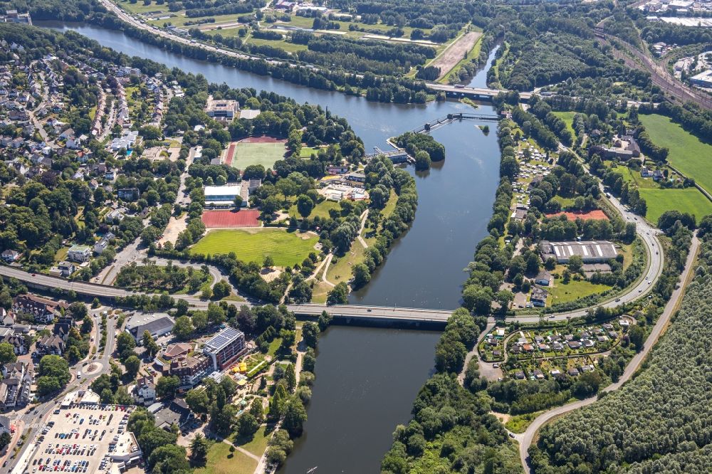 Luftbild Herdecke - Wasserwerk und Wasserkraftwerk entlang des Flussverlaufs der Ruhr an der Volme Brücke im Ortsteil Westende in Herdecke im Bundesland Nordrhein-Westfalen, Deutschland