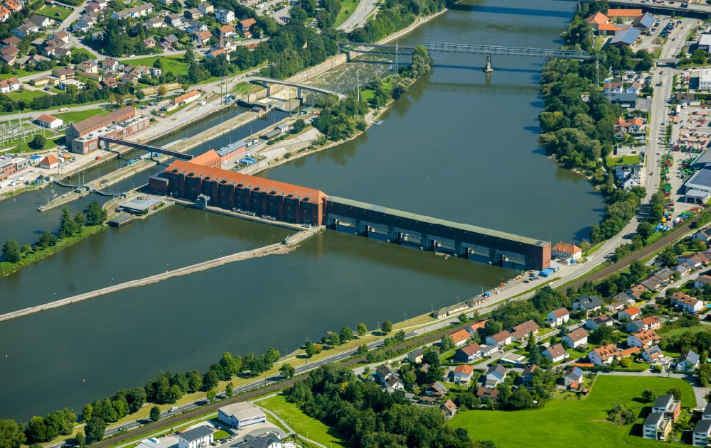 Passau aus der Vogelperspektive: Wasserwerk und Wasserkraftwerk in Passau im Bundesland Bayern, Deutschland